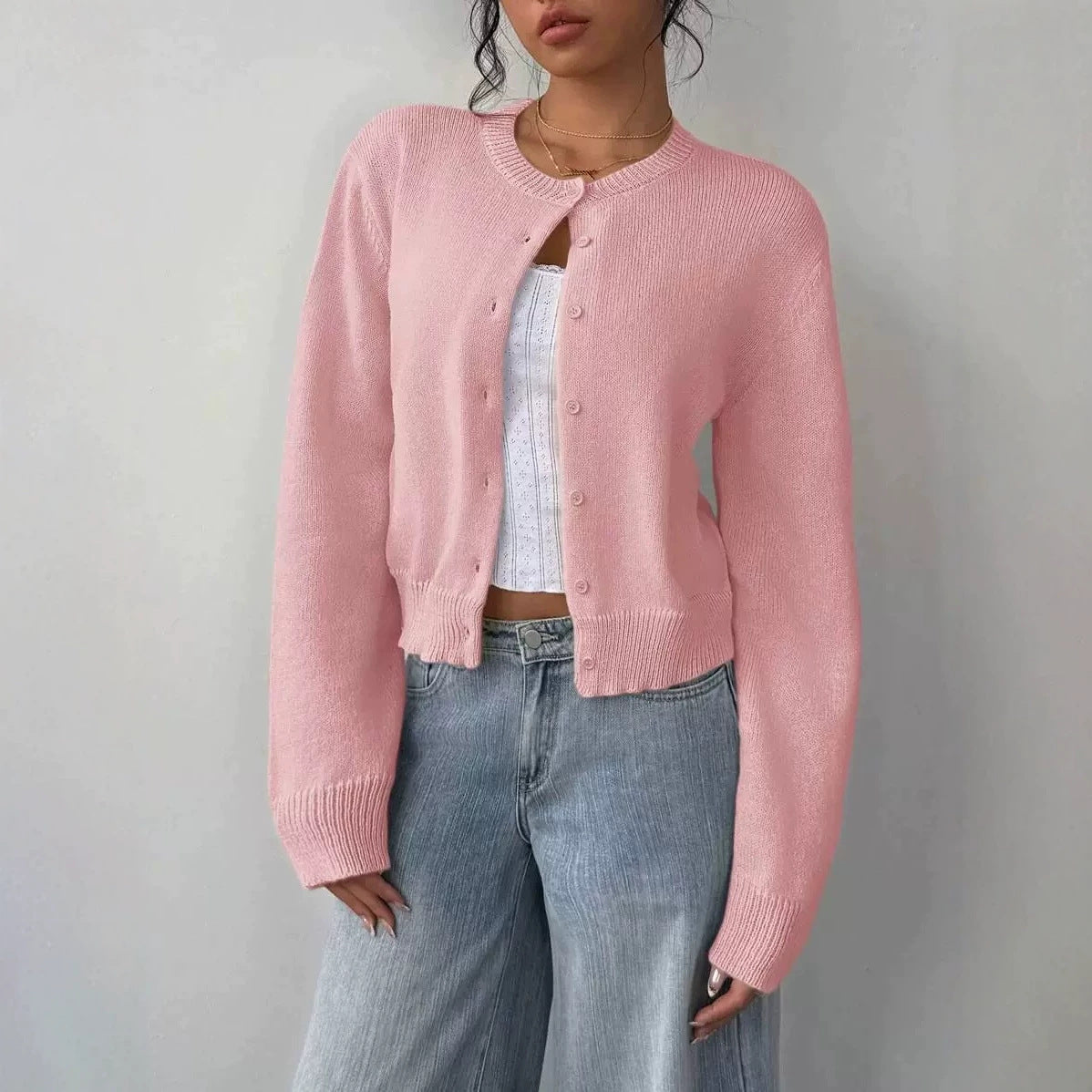 Cardigan Damen mit Rundhalsausschnitt und Knöpfen - 1 - Jasminaboutique.com