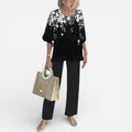 Zweiteiler Damen mit Bluse und gemusterter Hose - 1 - Jasminaboutique.com