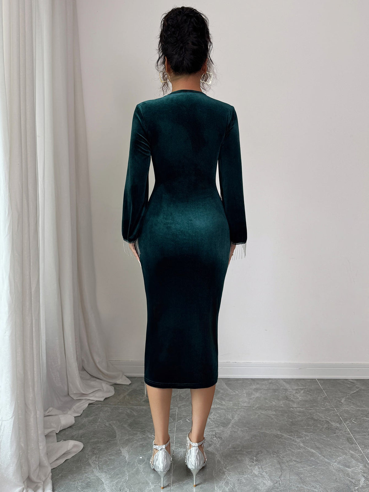 Midi Kleid Damen mit Wickeloptik und Fransen - 5 - Jasminaboutique.com
