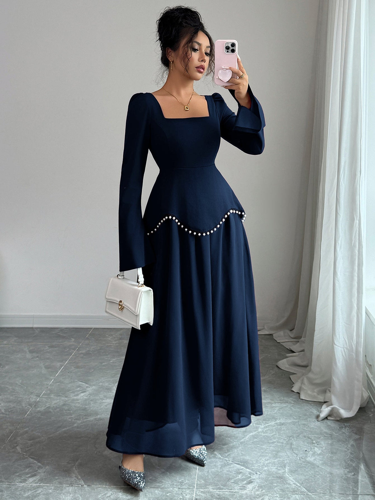 Maxikleid Damen mit quadratischem Ausschnitt und Glockenärmeln - 7 - Jasminaboutique.com