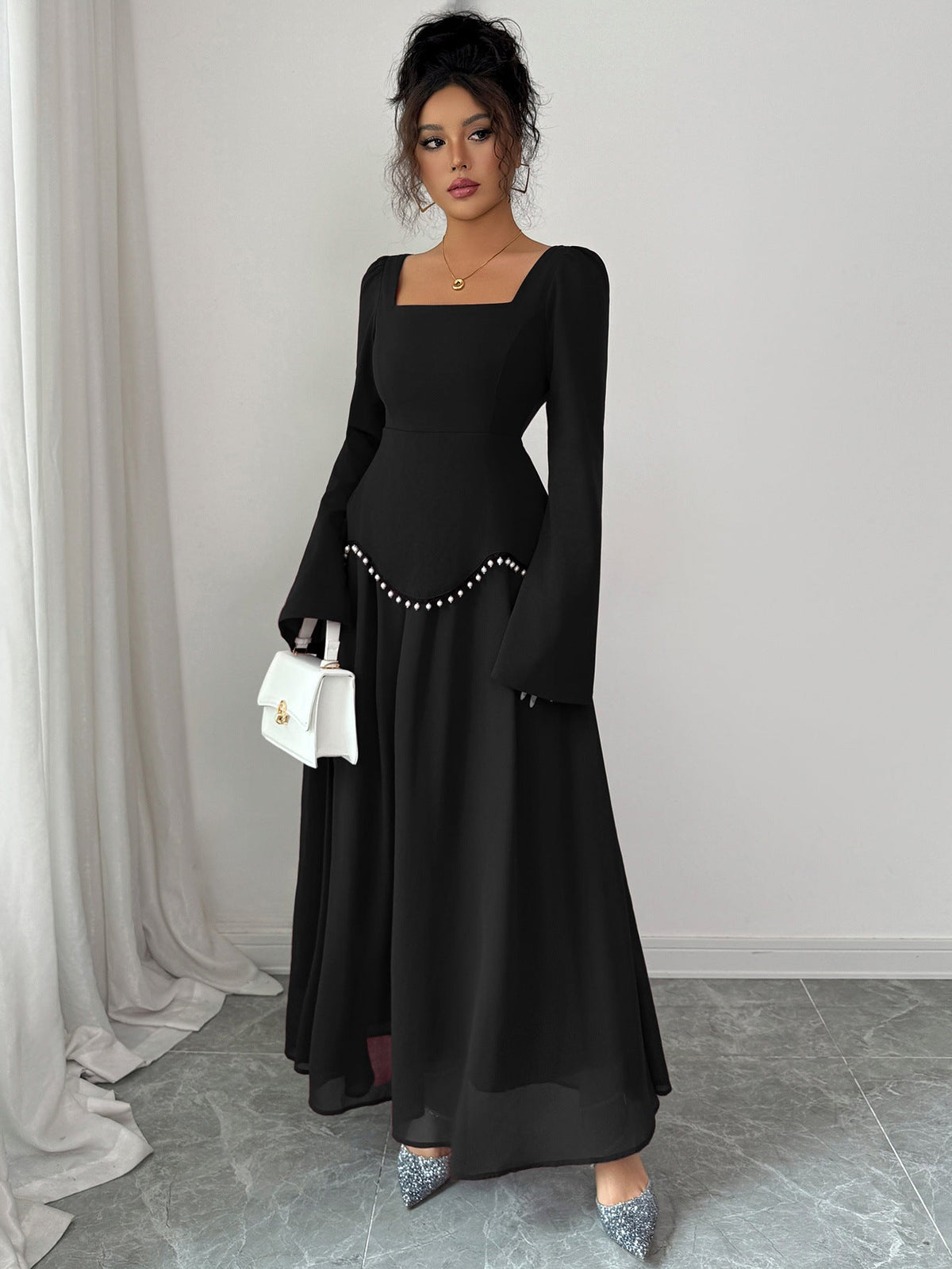 Maxikleid Damen mit quadratischem Ausschnitt und Glockenärmeln - 9 - Jasminaboutique.com