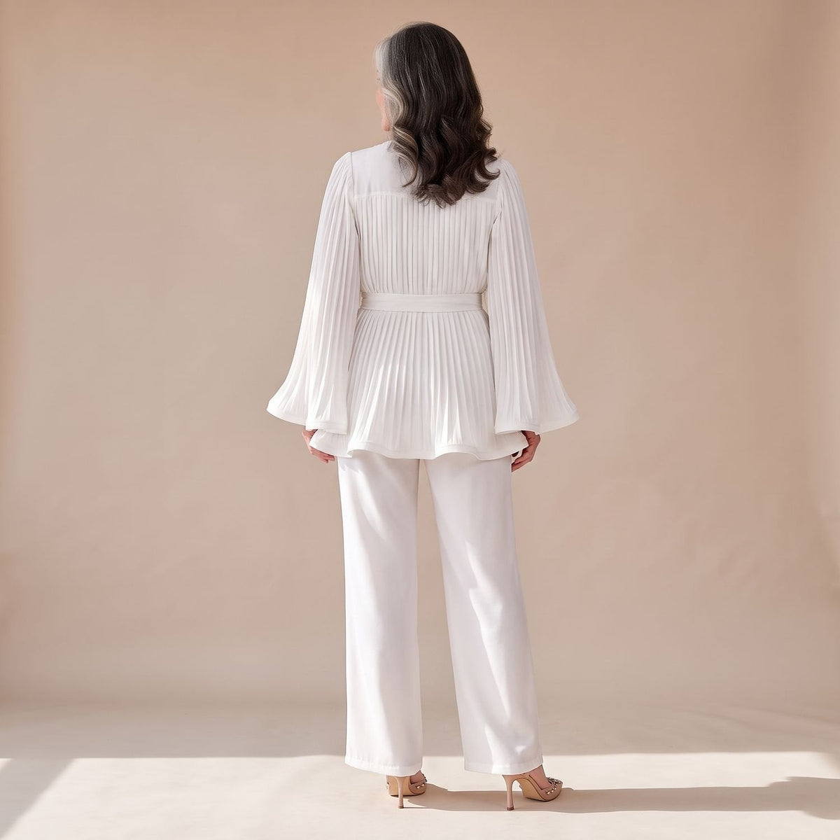 Zweiteiliges Hosenanzug Damen mit Plissee-Design und Bindegürtel - 8 - Jasminaboutique.com