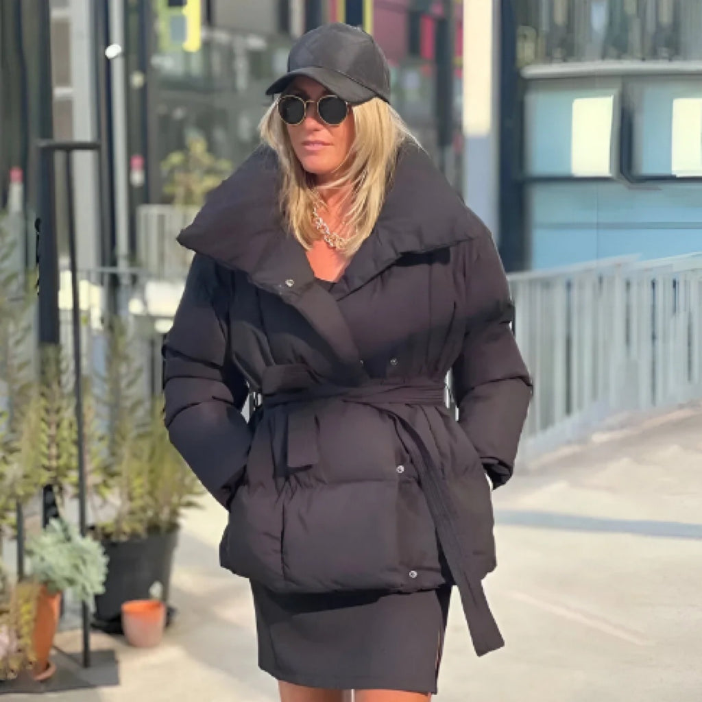 Winterjacke Damen mit Gürtel, Oversized Schnitt und großem Kragen - 2 - Jasminaboutique.com