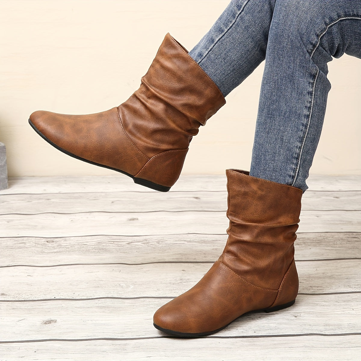 Schwarze Botki Damen mit marschierter Cholewka und flacher Sohle - 2 - Jasminaboutique.com
