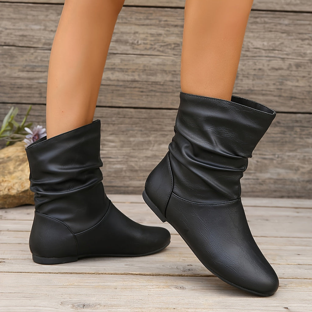 Schwarze Botki Damen mit marschierter Cholewka und flacher Sohle - 5 - Jasminaboutique.com