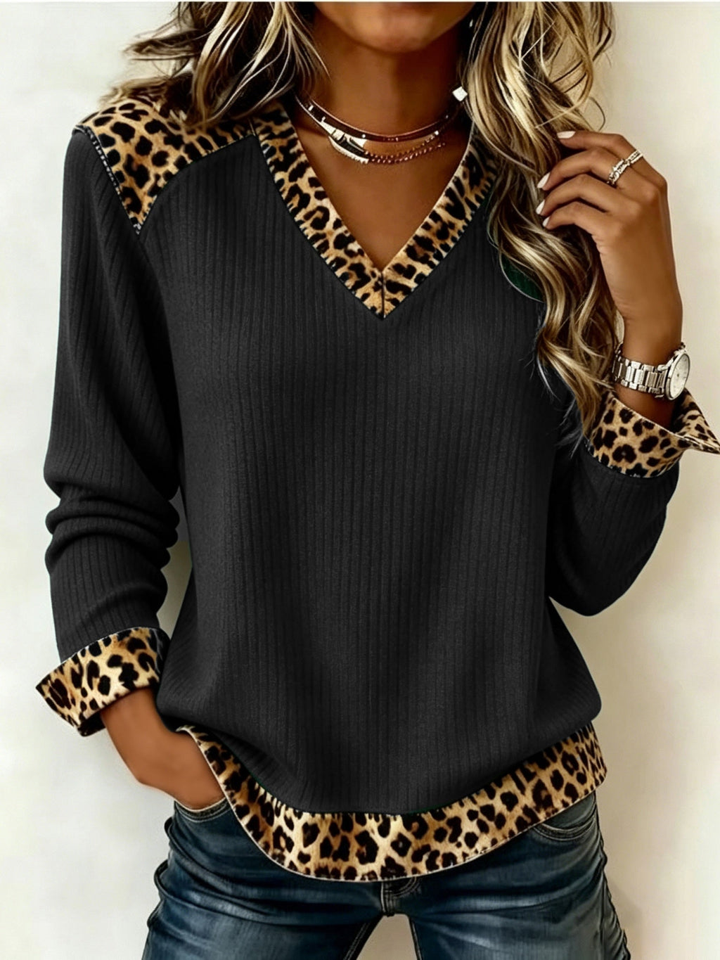 V-Ausschnitt Bluse Damen mit Tiermuster-Details und Langarm - 10 - Jasminaboutique.com