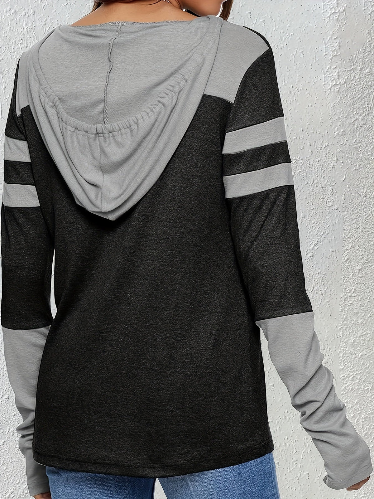 Hoodie Damen mit Daumenlöchern und Streifendetails - 3 - Jasminaboutique.com