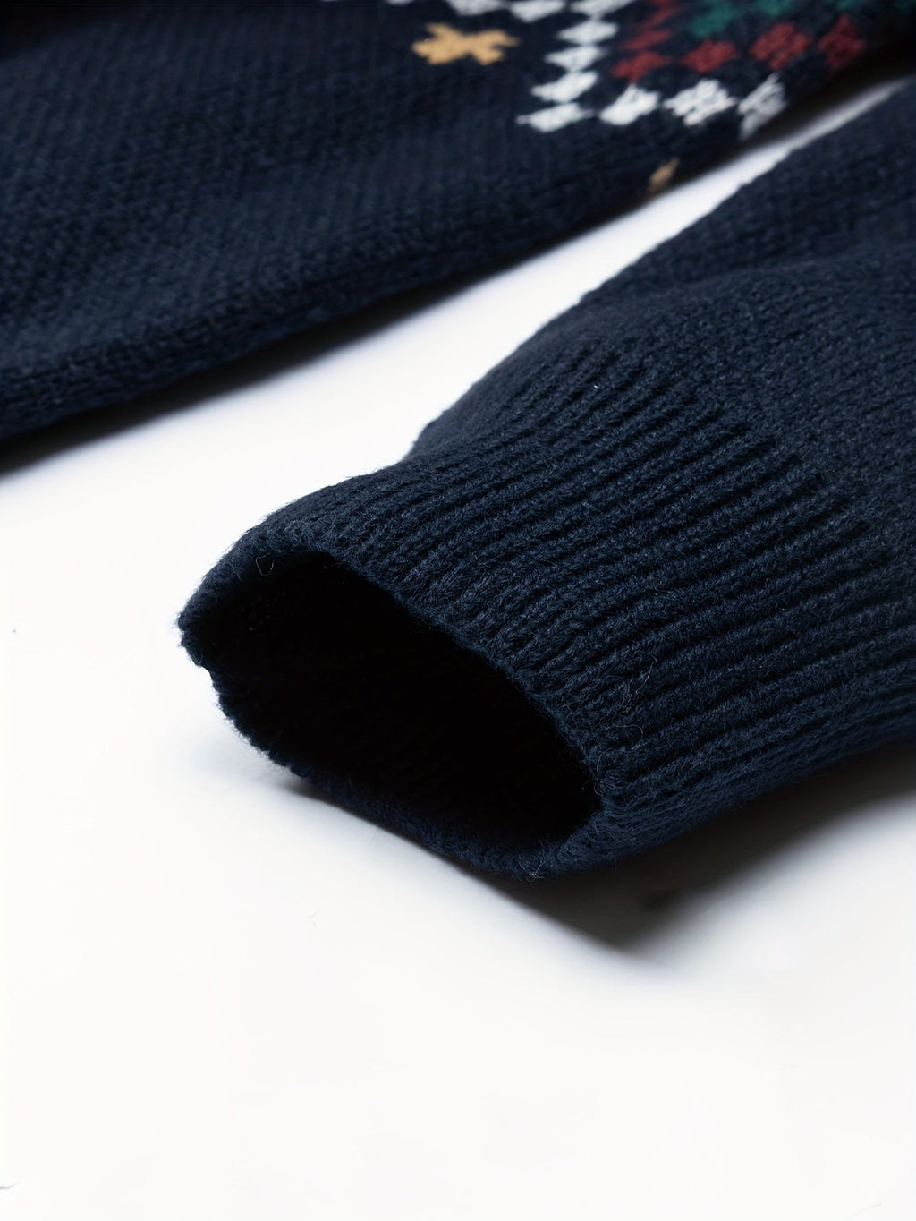 Pullover Damen mit klassischem Muster und lässigem Schnitt - 6 - Jasminaboutique.com