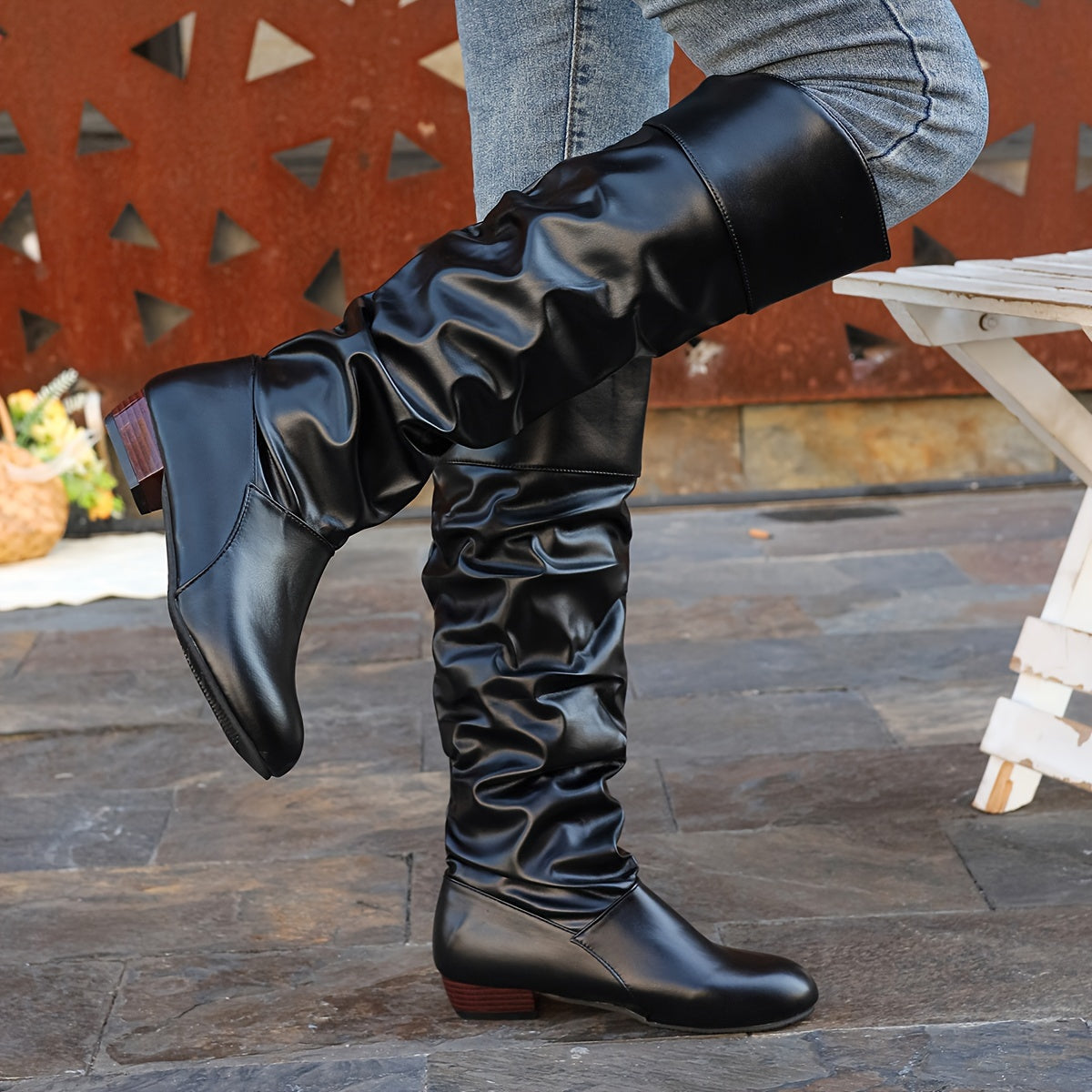 Kniehohe Stiefel Damen mit Schlauchdesign und Blockabsatz - 8 - Jasminaboutique.com