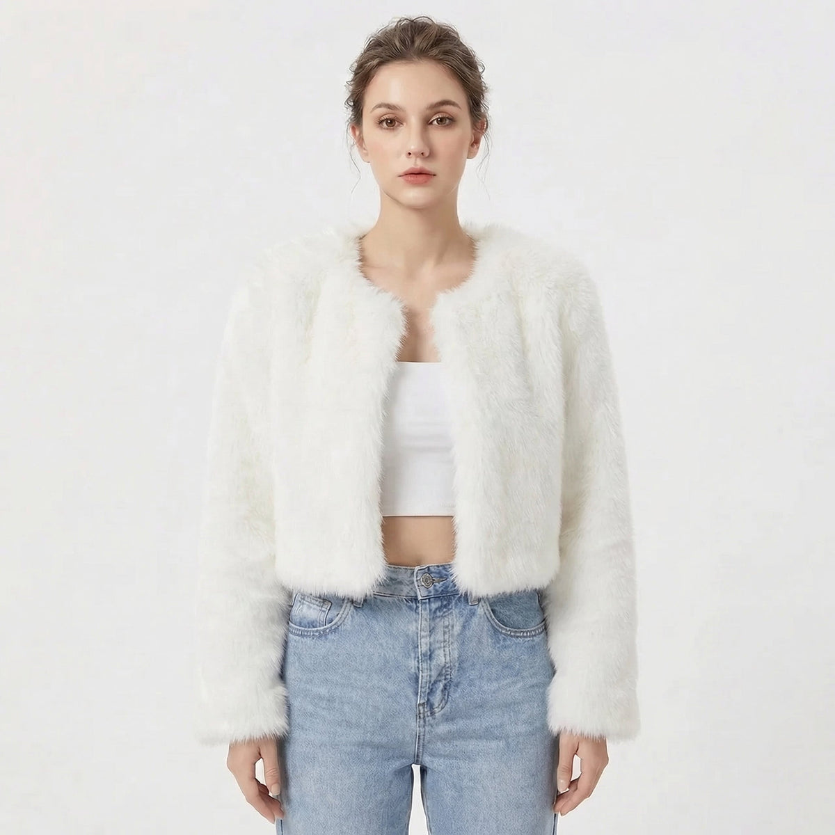 Faux Fur Jacke Damen - Kurzer Schnitt mit Rundhalsausschnitt - 1 - Jasminaboutique.com