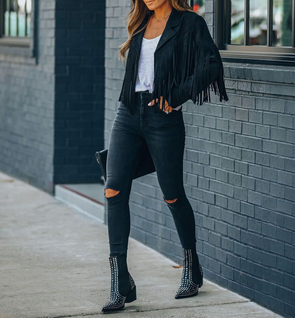 Fransenjacke Damen mit tailliertem Schnitt und auffälligen Fransen - 8 - Jasminaboutique.com