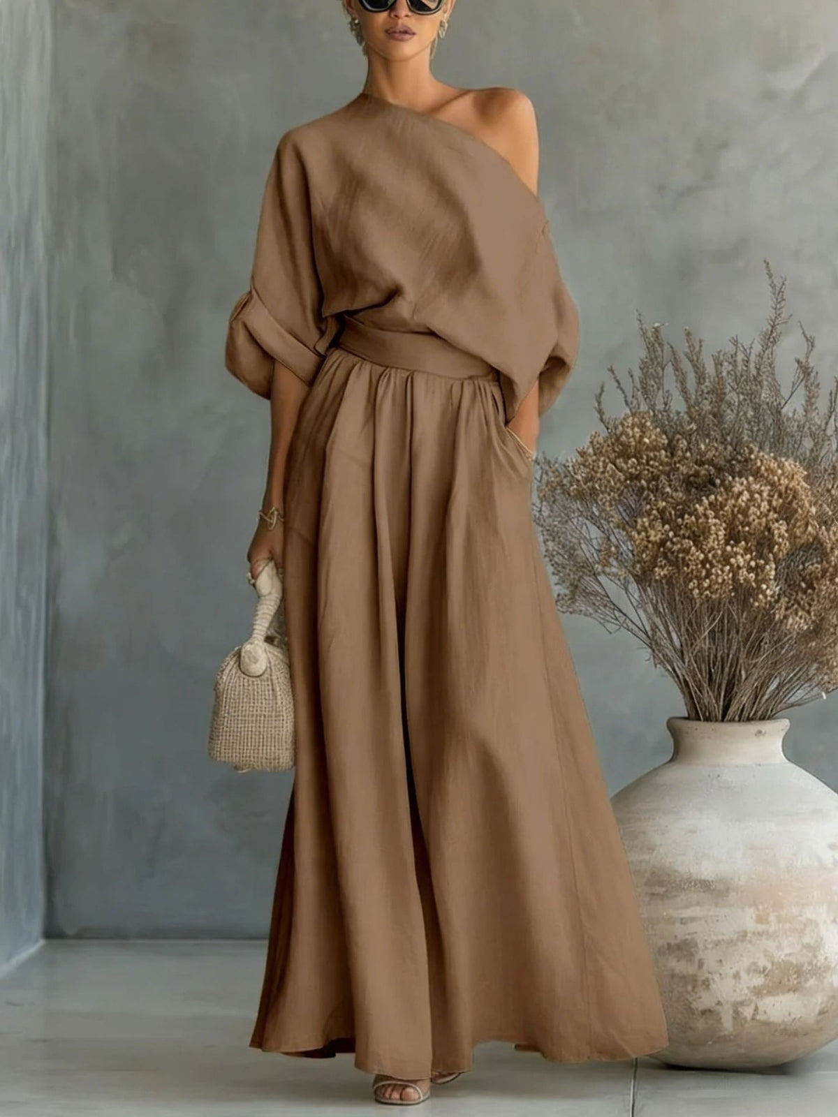 Maxikleid Damen mit One-Shoulder Schnitt und lässiger Passform - 10 - Jasminaboutique.com