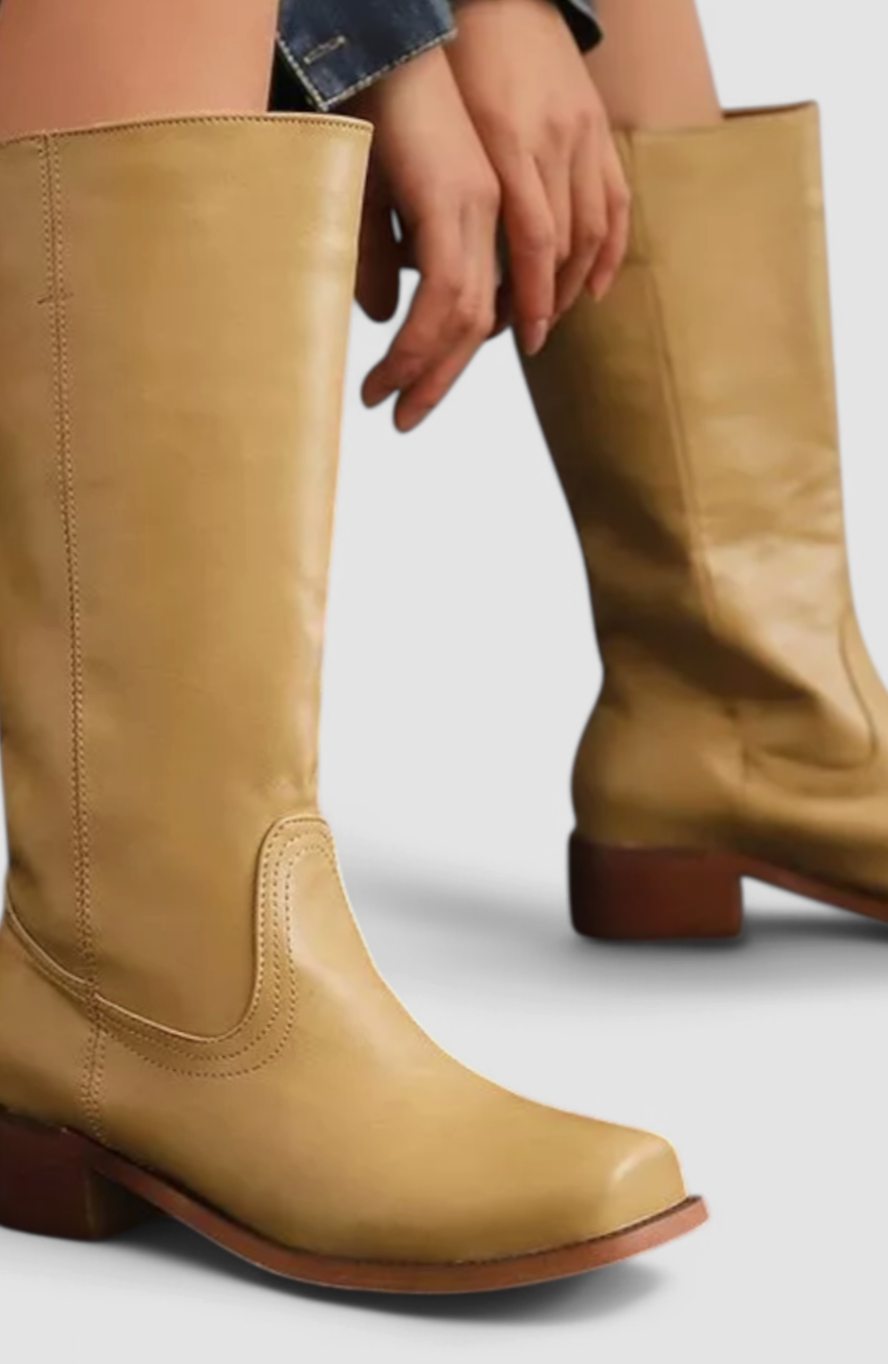 Kniehohe Boots Damen mit Blockabsatz und tailliertem Schnitt - 1 - Jasminaboutique.com