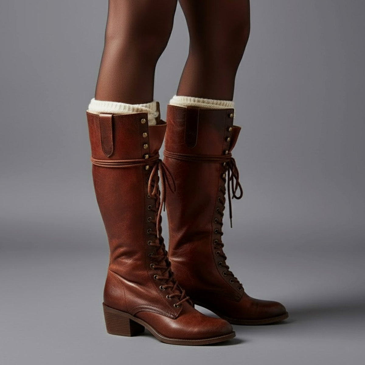 Kniehohe Damen Stiefel mit Schnürung und Blockabsatz - 11 - Jasminaboutique.com