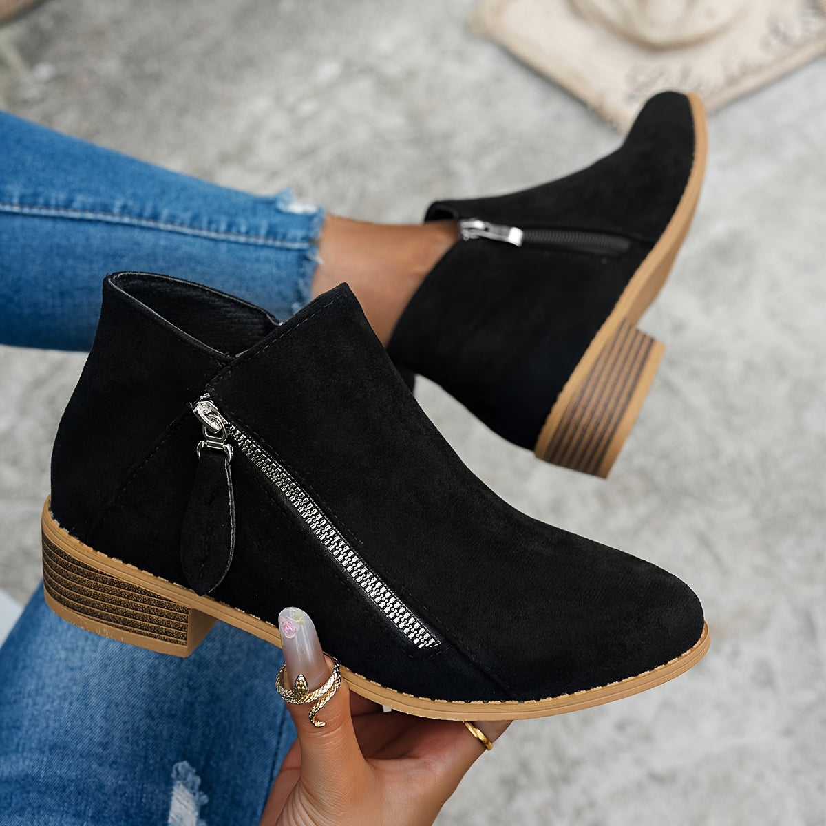 Ankle Boots Damen mit seitlichem Reißverschluss und Blockabsatz - 7 - Jasminaboutique.com