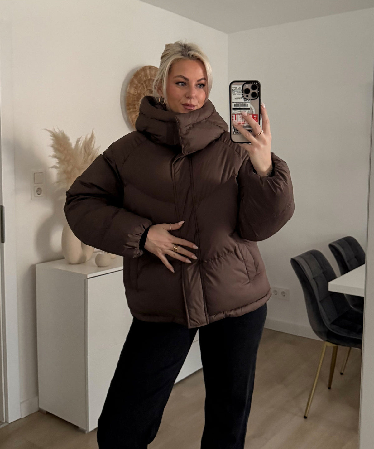 Pufferjacke Damen mit Kapuze und Oversize-Schnitt - 2 - Jasminaboutique.com