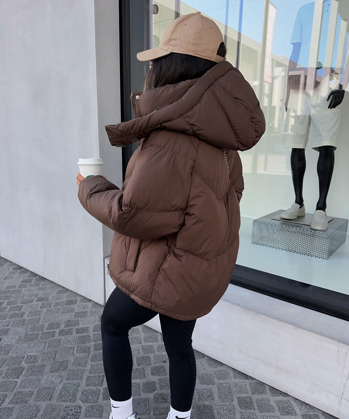 Pufferjacke Damen mit Kapuze und Oversize-Schnitt - 7 - Jasminaboutique.com