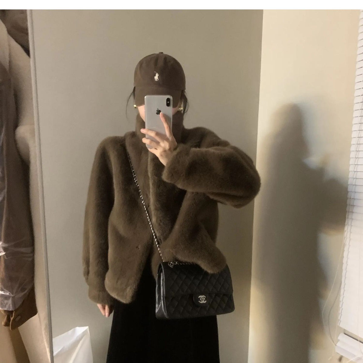 Flauschige Jacke Damen mit Stehkragen - 1 - Jasminaboutique.com