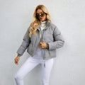 Pufferjacke Damen Kurzschnitt mit Stehkragen - 4 - Jasminaboutique.com