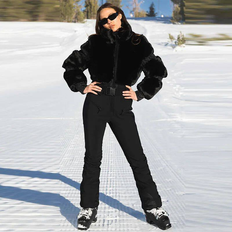 Jumpsuit Damen Slim-Fit mit Kapuze und Fransen-Details - 1 - Jasminaboutique.com