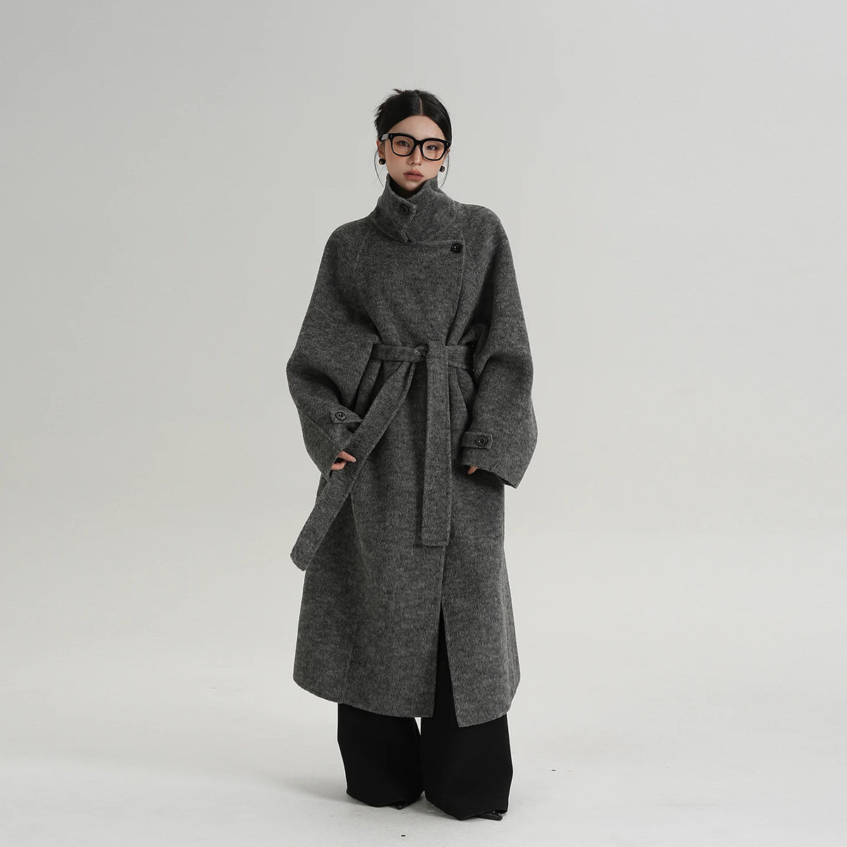 Mantel Damen Lang Lockerer Schnitt mit Stehkragen - 1 - Jasminaboutique.com