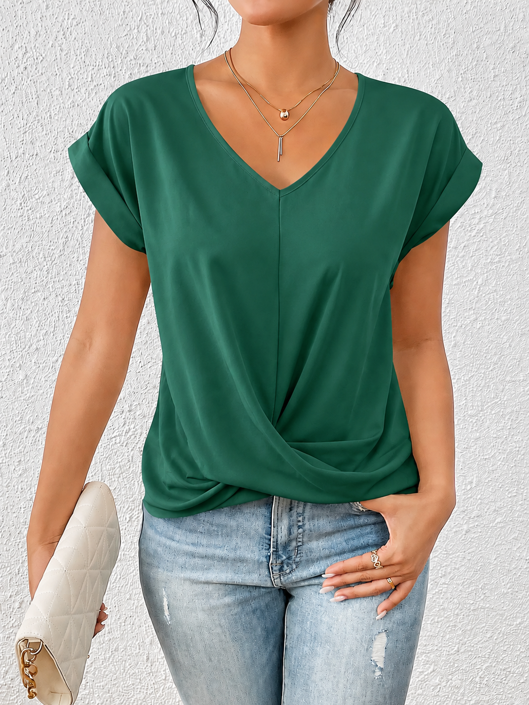 Everly – Bluse mit gedrehtem Knoten und V-Ausschnitt