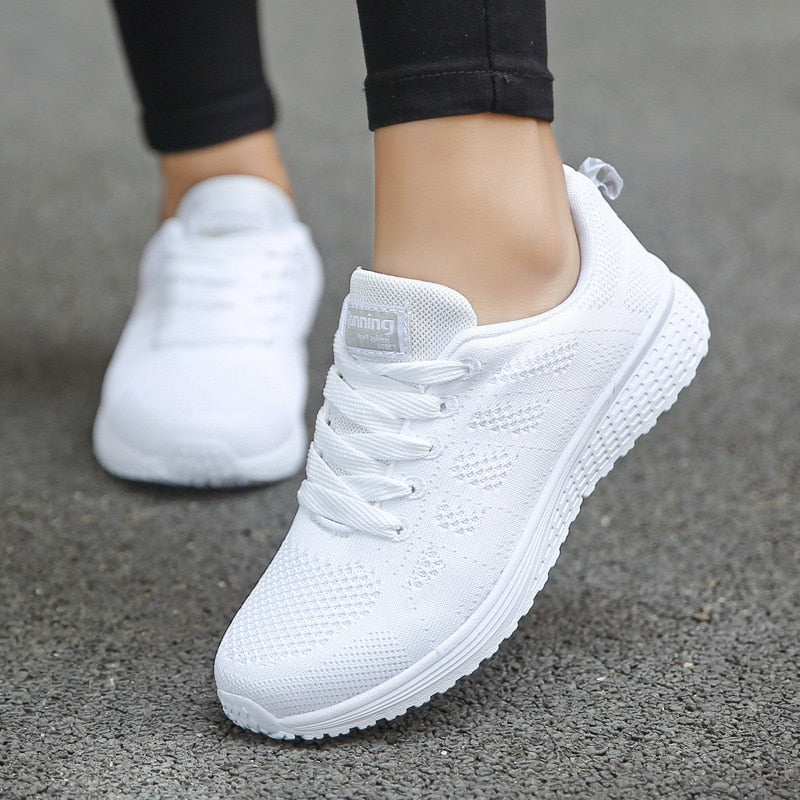 Lila – Women’s Lightweight Running Shoes - Image 1