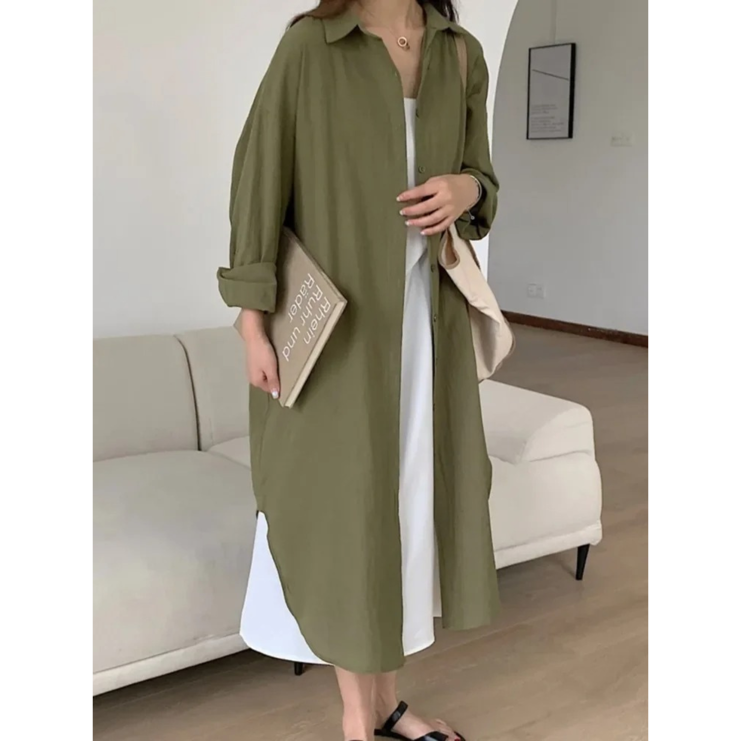 Button-Up Women's Jacket with Relaxed Fit and Long Length - Image 3