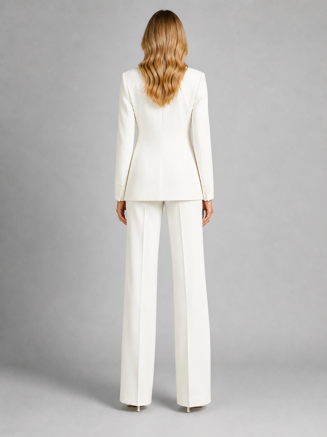 Outfit Damen: Taillierter Blazer und weite Hose | J&B - 2 - Jasminaboutique.com