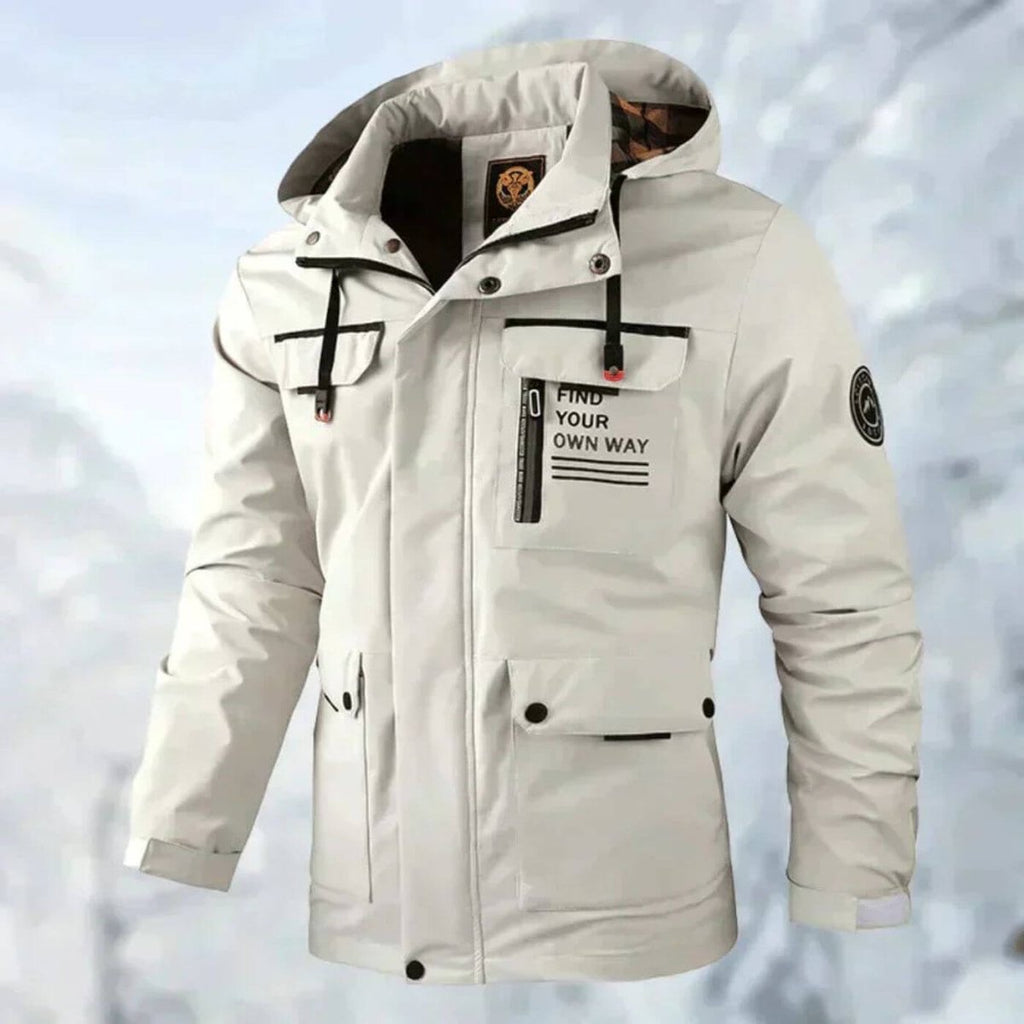 Wasserdichte Herrenjacke mit Kapuze und praktischen Taschen | J&B - 1 - Jasminaboutique.com