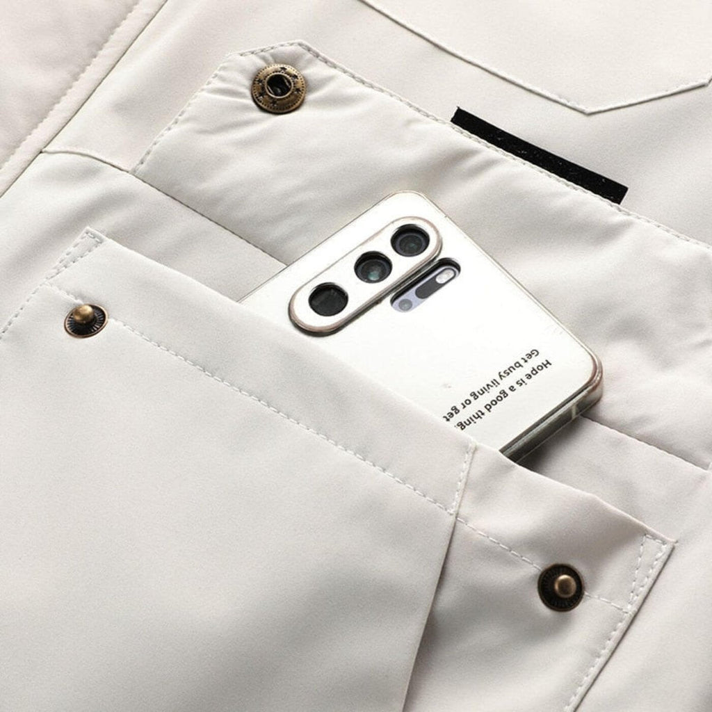 Wasserdichte Herrenjacke mit Kapuze und praktischen Taschen | J&B - 5 - Jasminaboutique.com