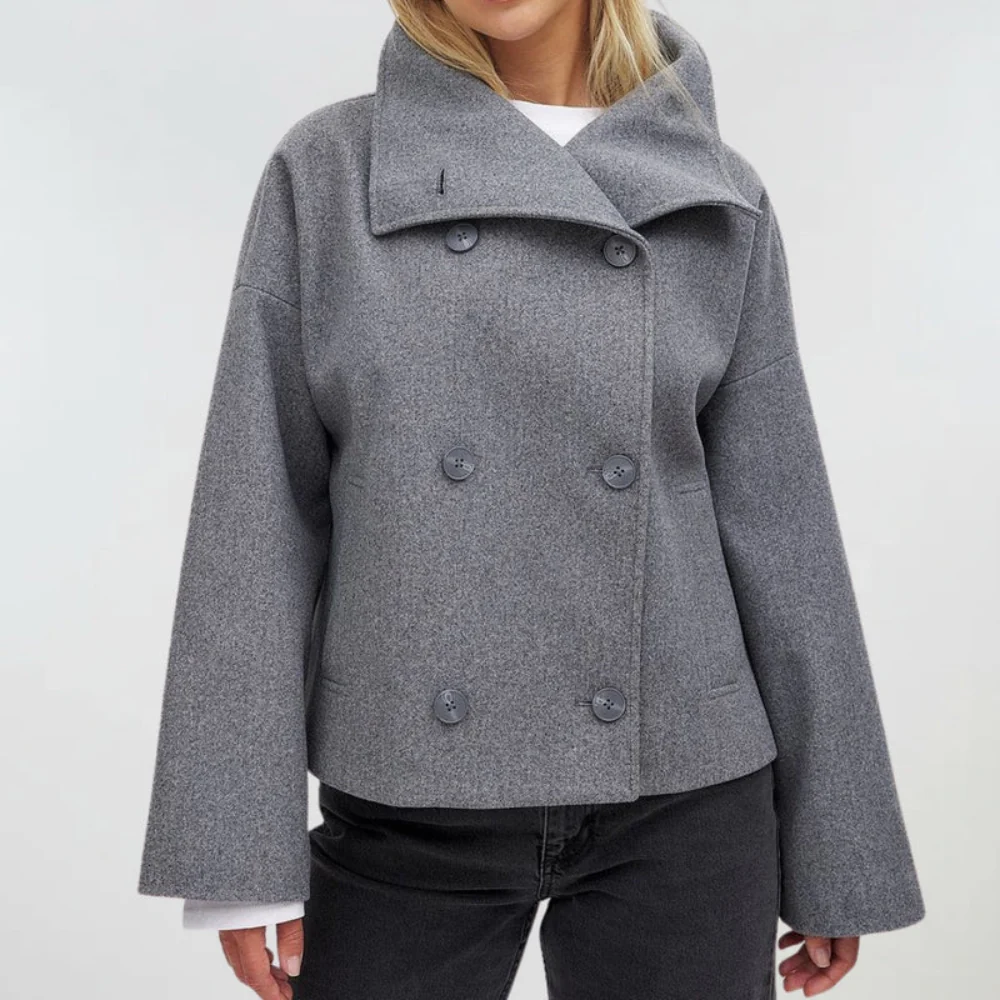 Damenjacke mit breitem Revers und zweireihigem Schnitt | J&B