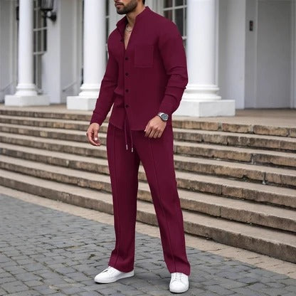 Zweiteiliges Outfit Herren mit Knopfleiste und taillierter Hose | J&B