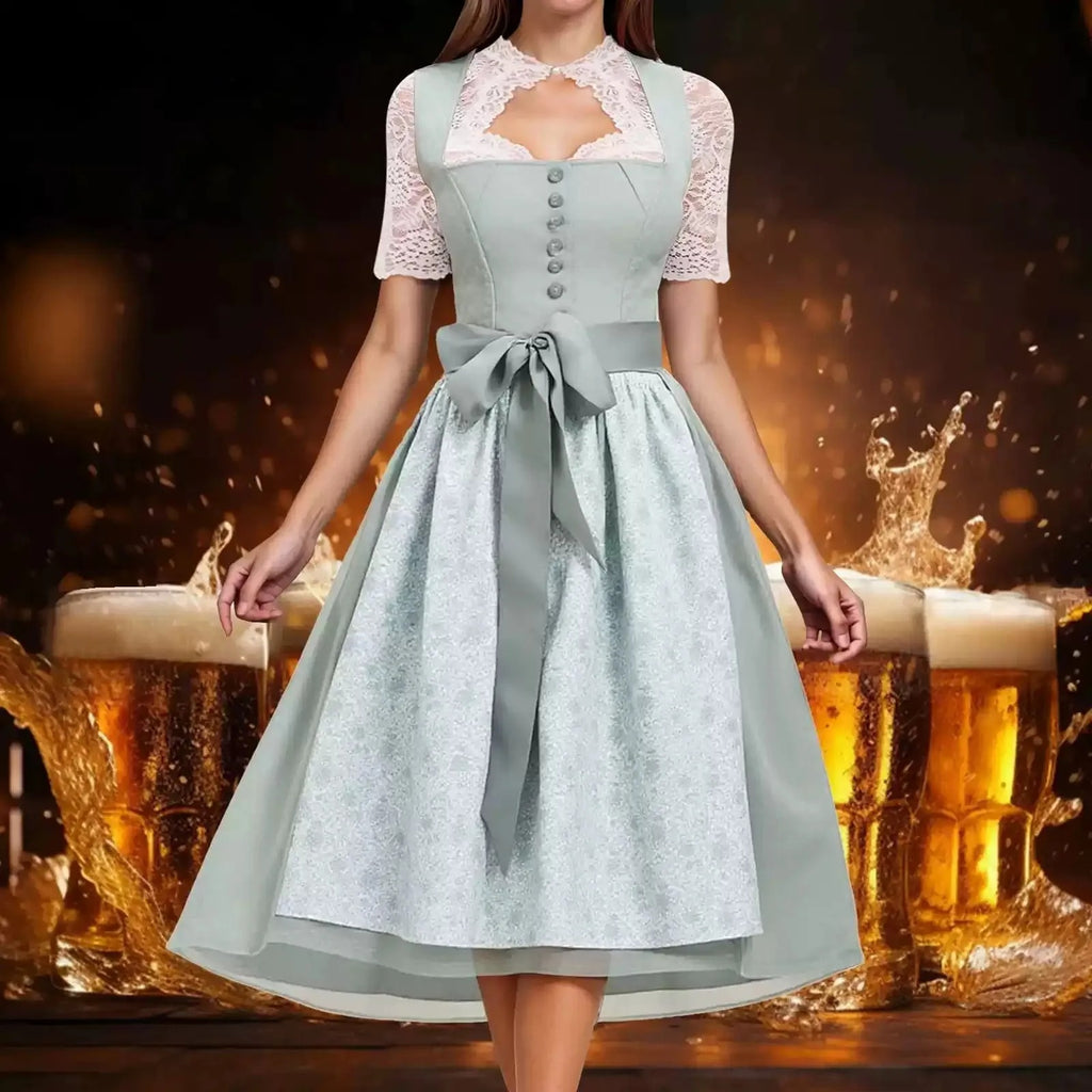 Dirndl Damen mit Taillenbetonung und Spitze | J&B