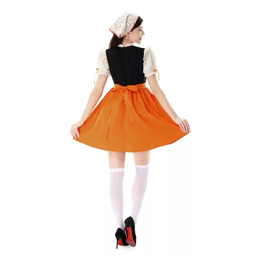 Dirndl Damen mit Rüschendetails und Taillenschnitt | J&B