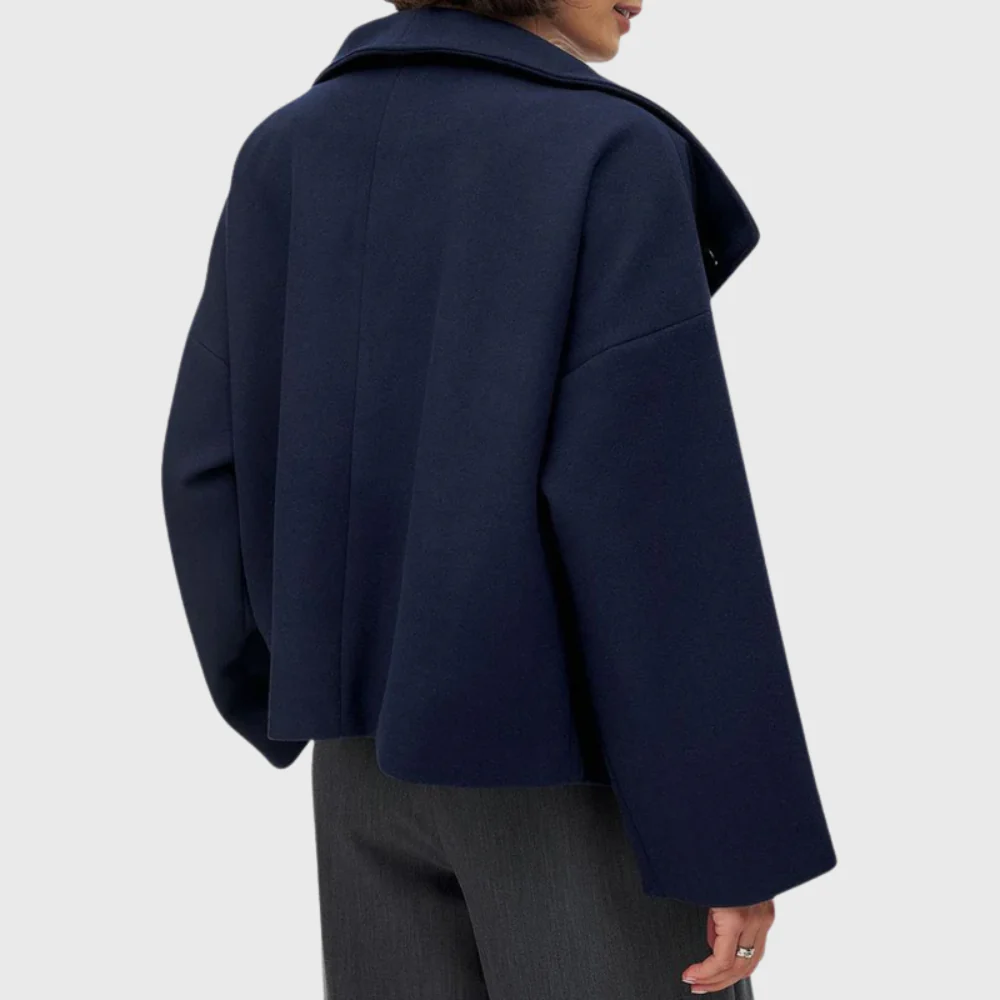 Damenjacke mit breitem Revers und zweireihigem Schnitt | J&B